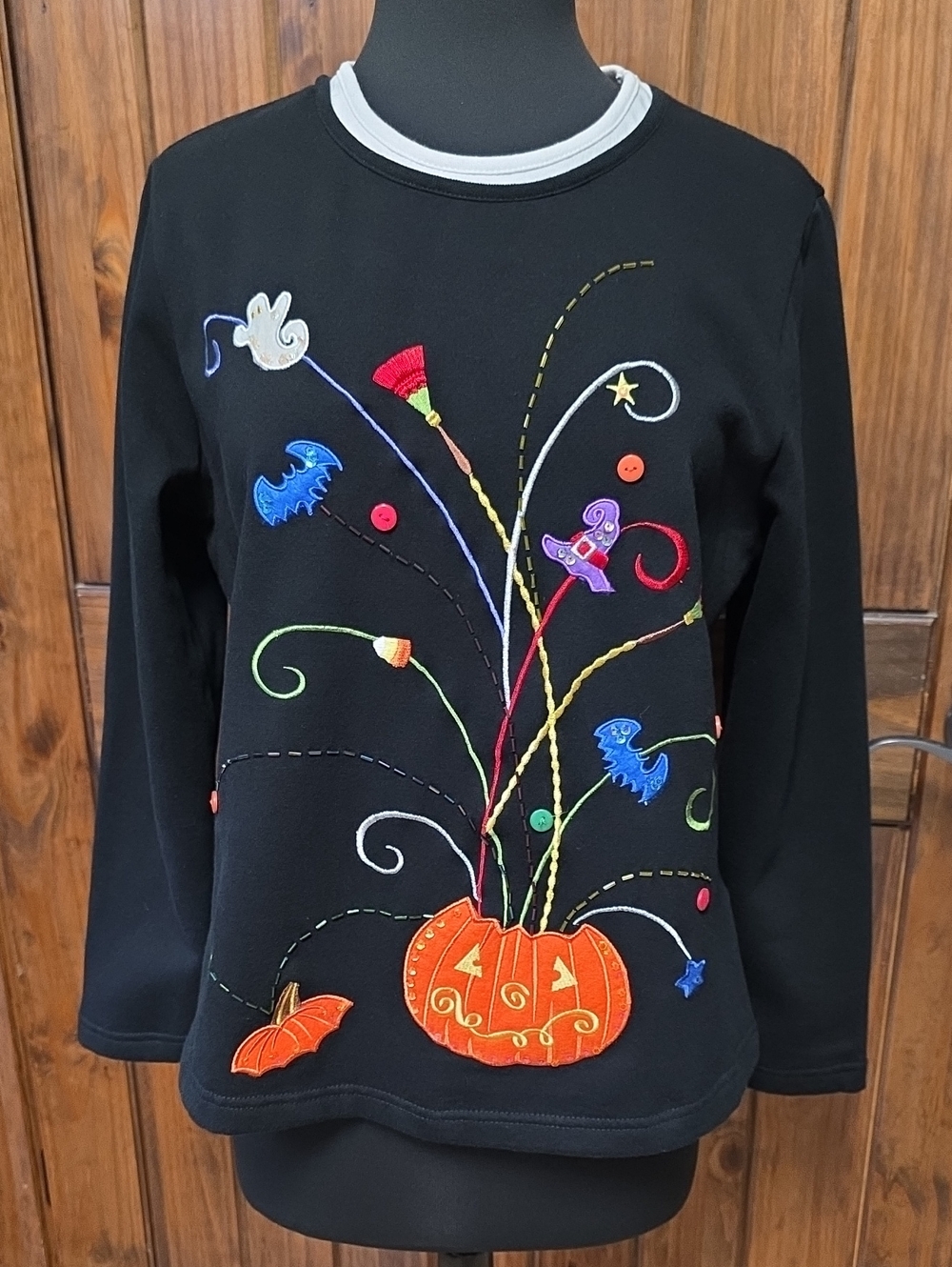 Black Halloween Pumpkin Embroidered Sweatshirt - Size L